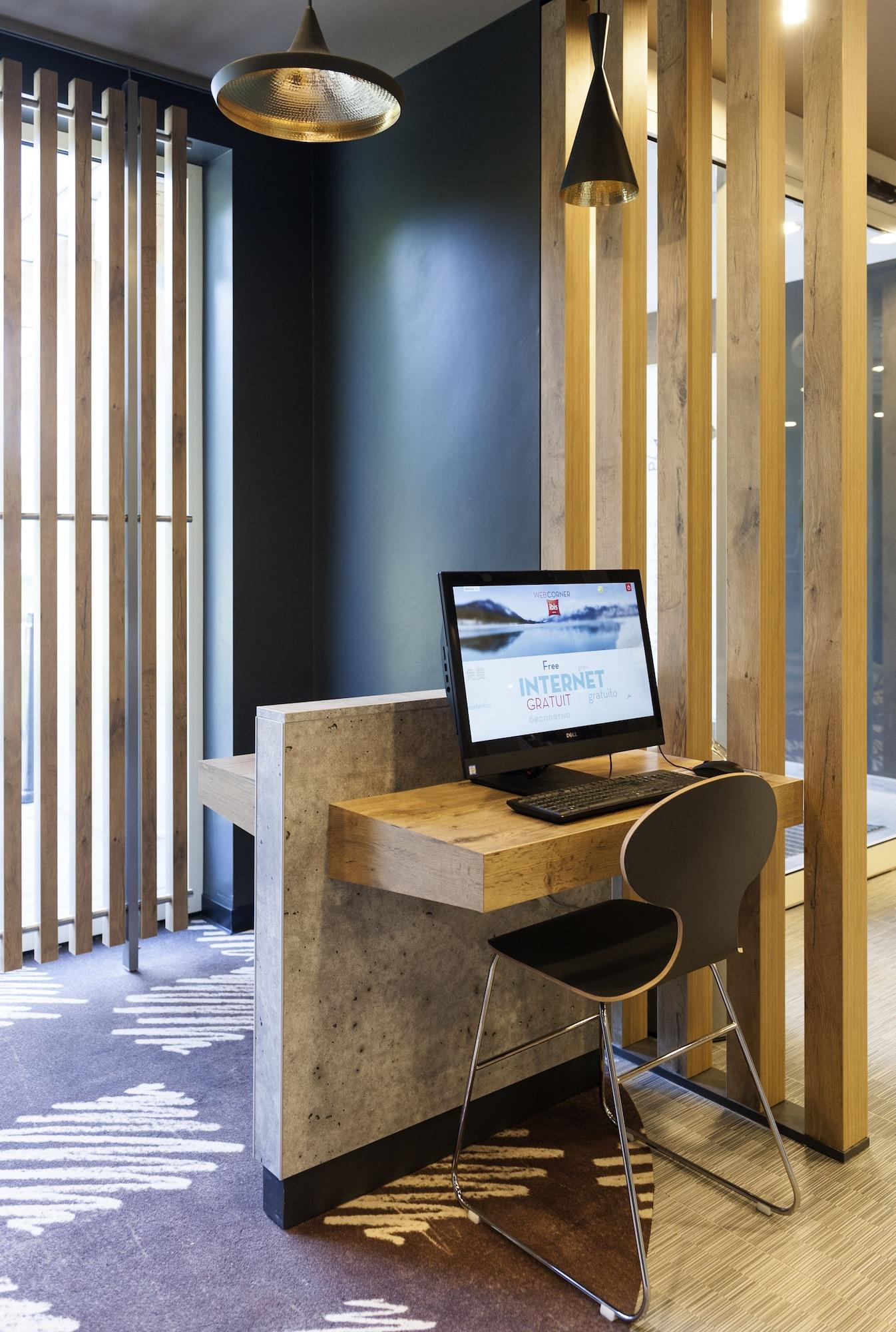 Ibis Lannion Hotel Exterior photo