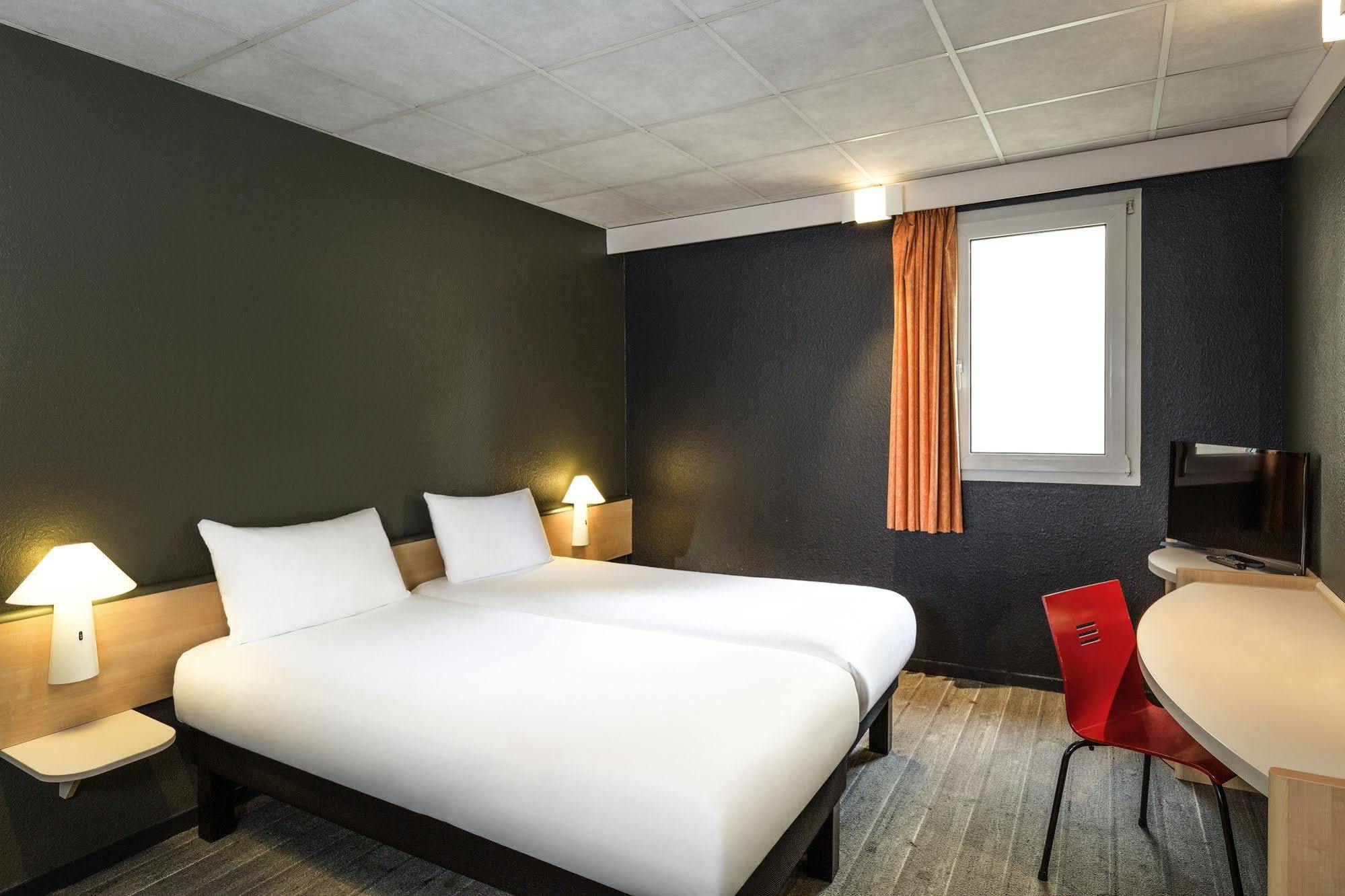 Ibis Lannion Hotel Exterior photo